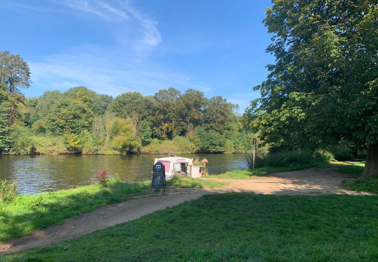 Riverside Lodge - Quaint Victorian Home By The River York Exteriör bild
