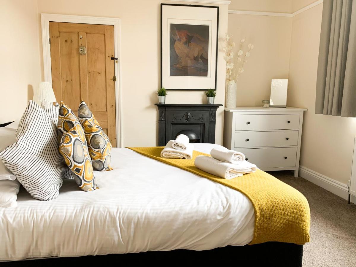 Riverside Lodge - Quaint Victorian Home By The River York Exteriör bild
