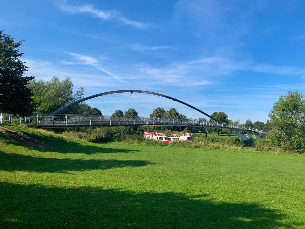 Riverside Lodge - Quaint Victorian Home By The River York Exteriör bild