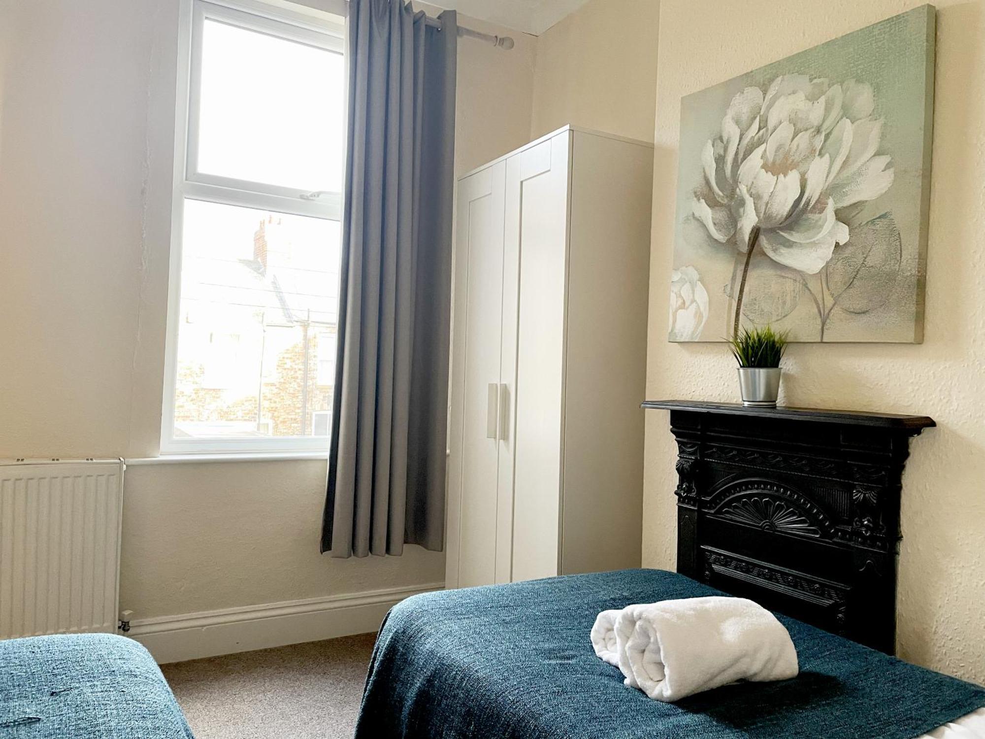 Riverside Lodge - Quaint Victorian Home By The River York Exteriör bild