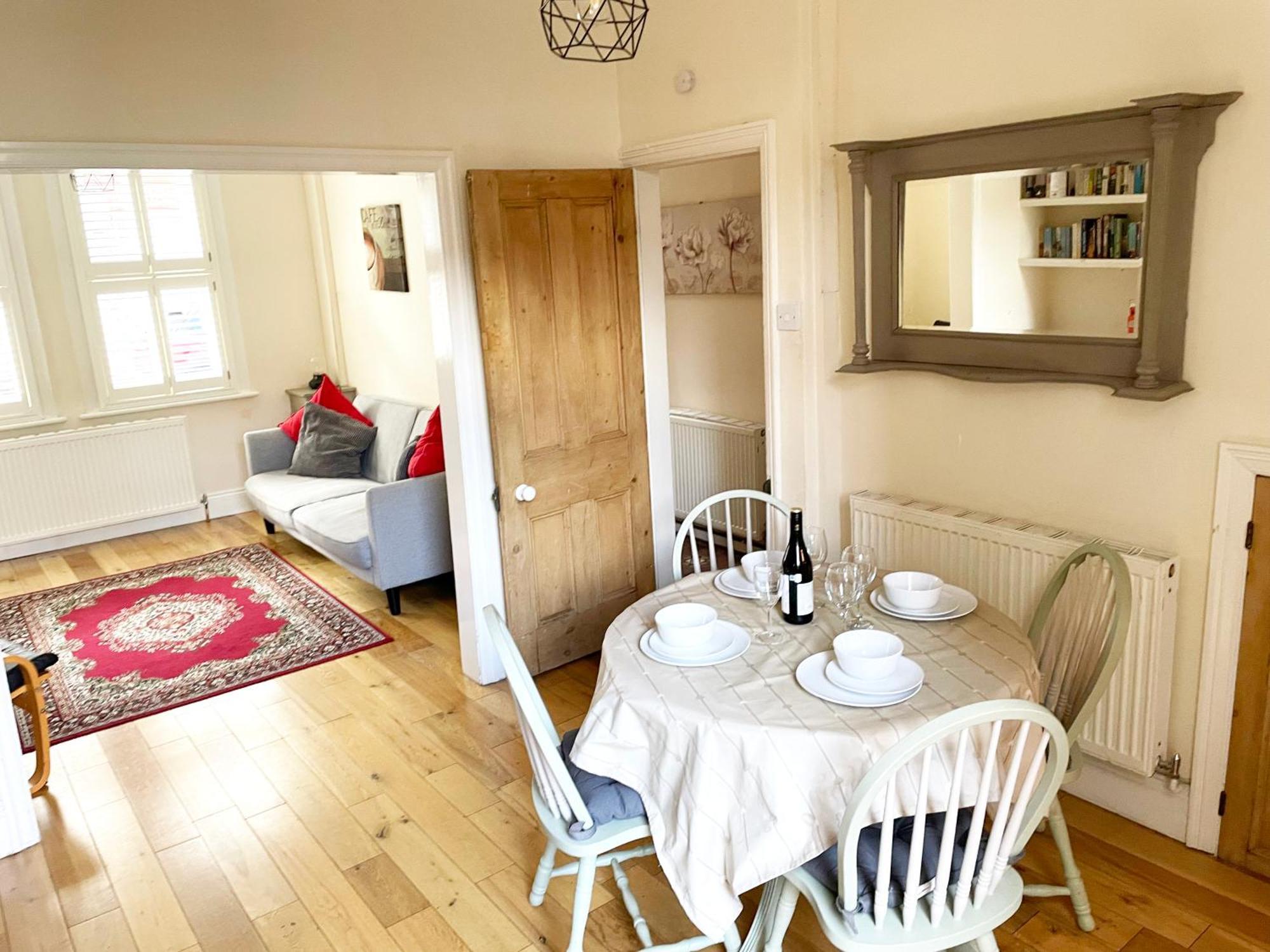 Riverside Lodge - Quaint Victorian Home By The River York Exteriör bild