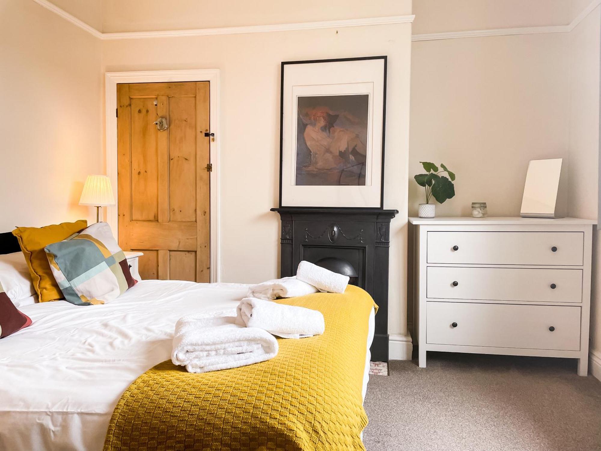 Riverside Lodge - Quaint Victorian Home By The River York Exteriör bild